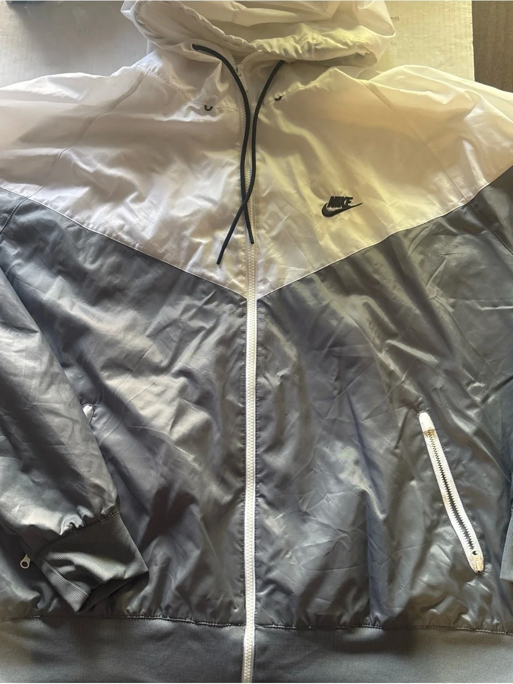 Nike White and Gray Men’s Hooded Colorblock Windbreaker Jacket